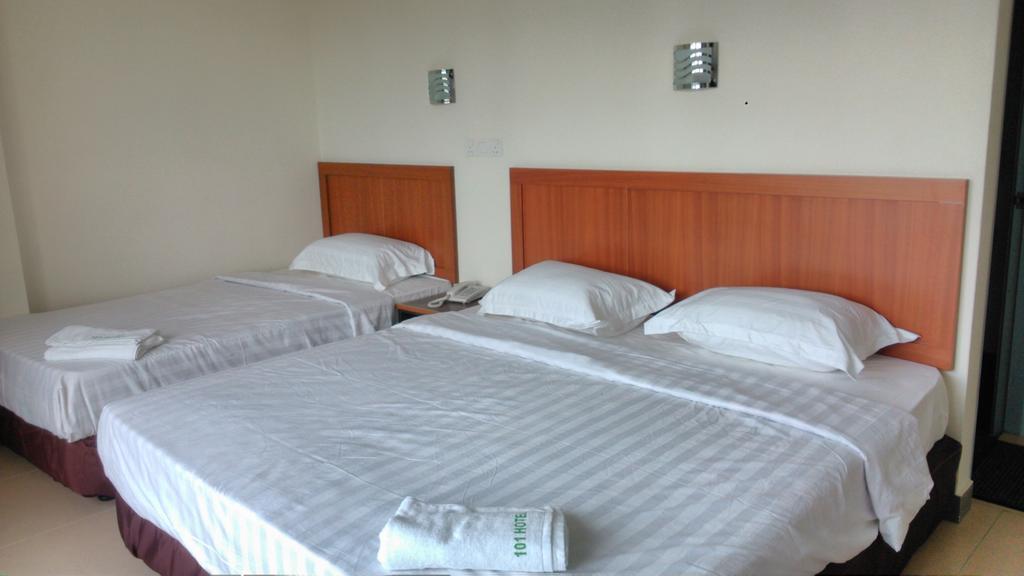 101 Hotel Miri Pokoj fotografie